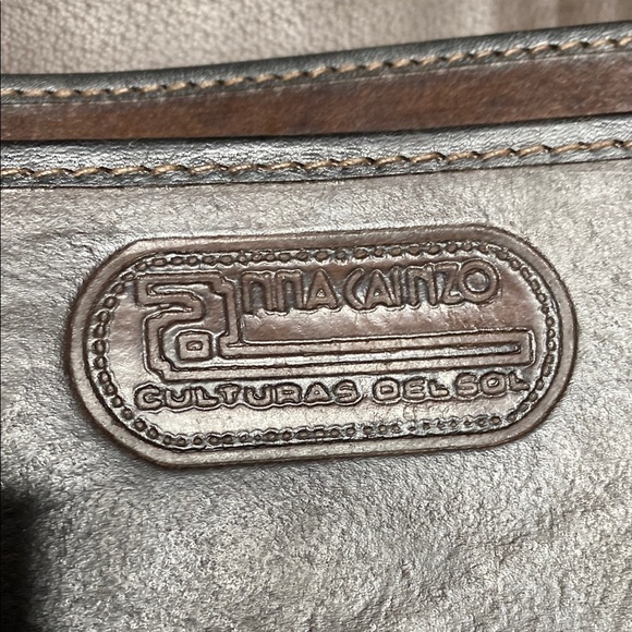 ANNA CAINZO : Brown Crossbody Bag with Flap Closure and Adjustable Strap - Picture 9 of 13